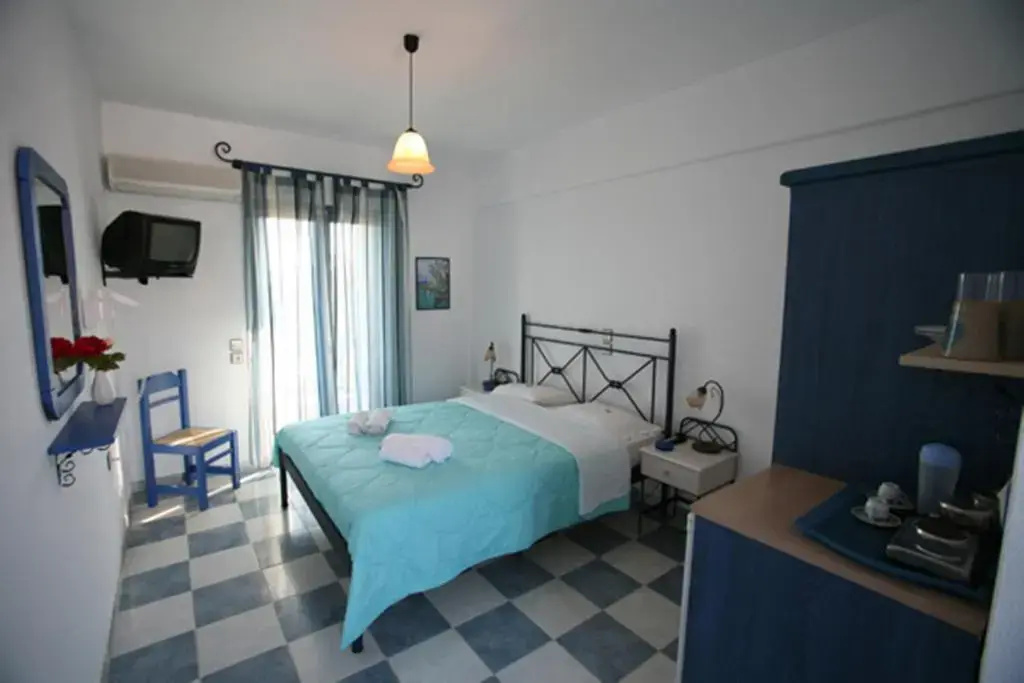 Double Studio (full double bed)