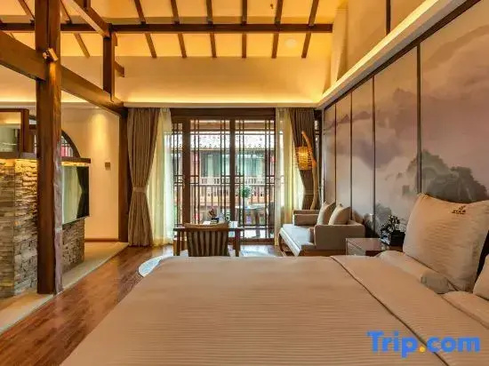 Double Suite (full double bed)