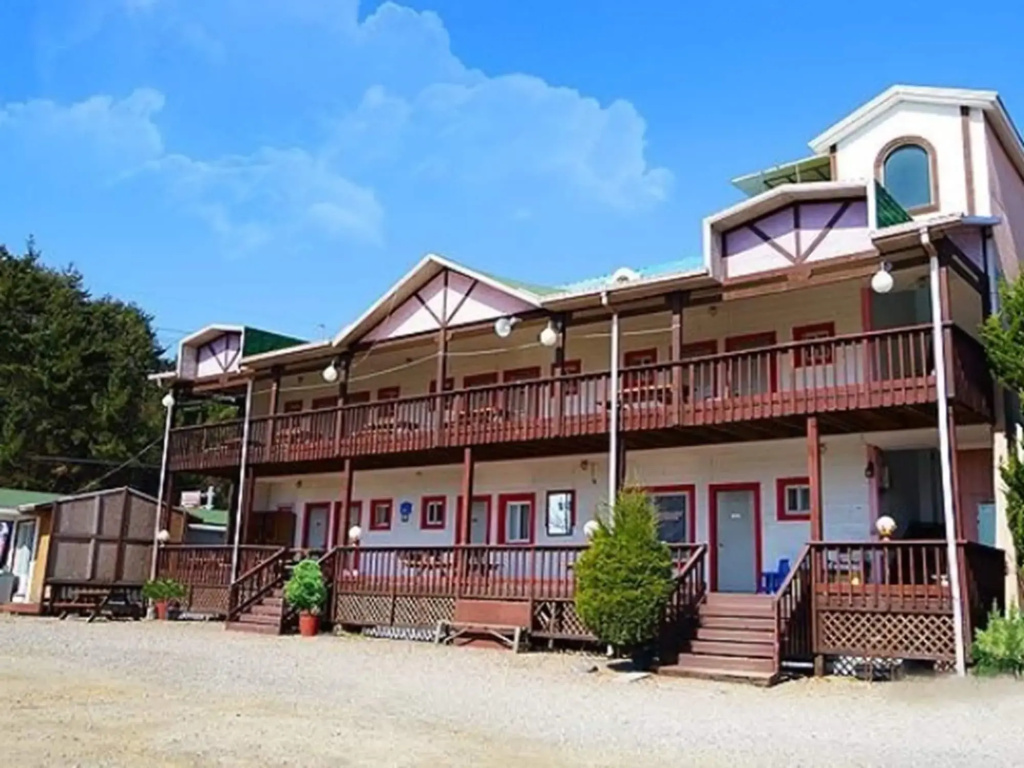 Bada Jeungwon Pension