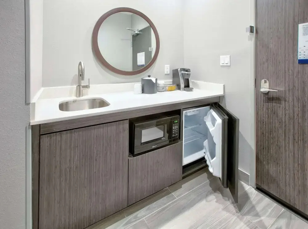 Double Suite (full double bed)