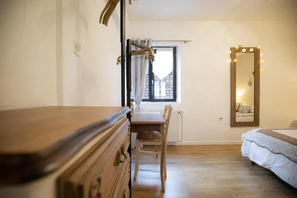 2 Bedrooms Apartment