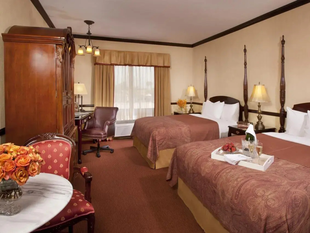 Deluxe Quadruple room