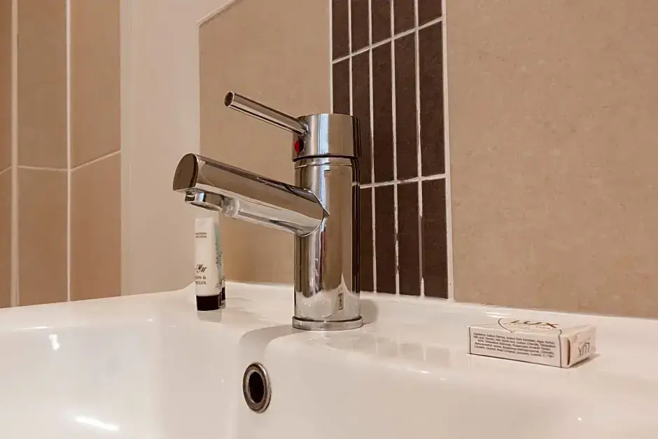 The Clarendon Royal Hotel - Chambres