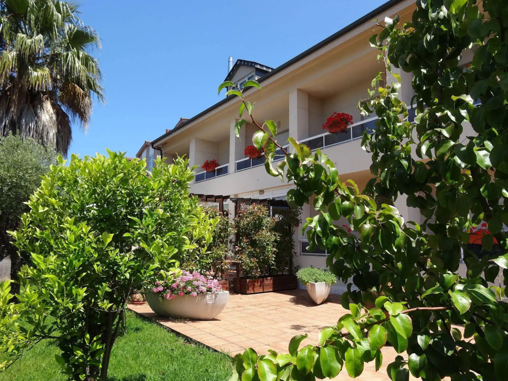 Hotel photo 10
