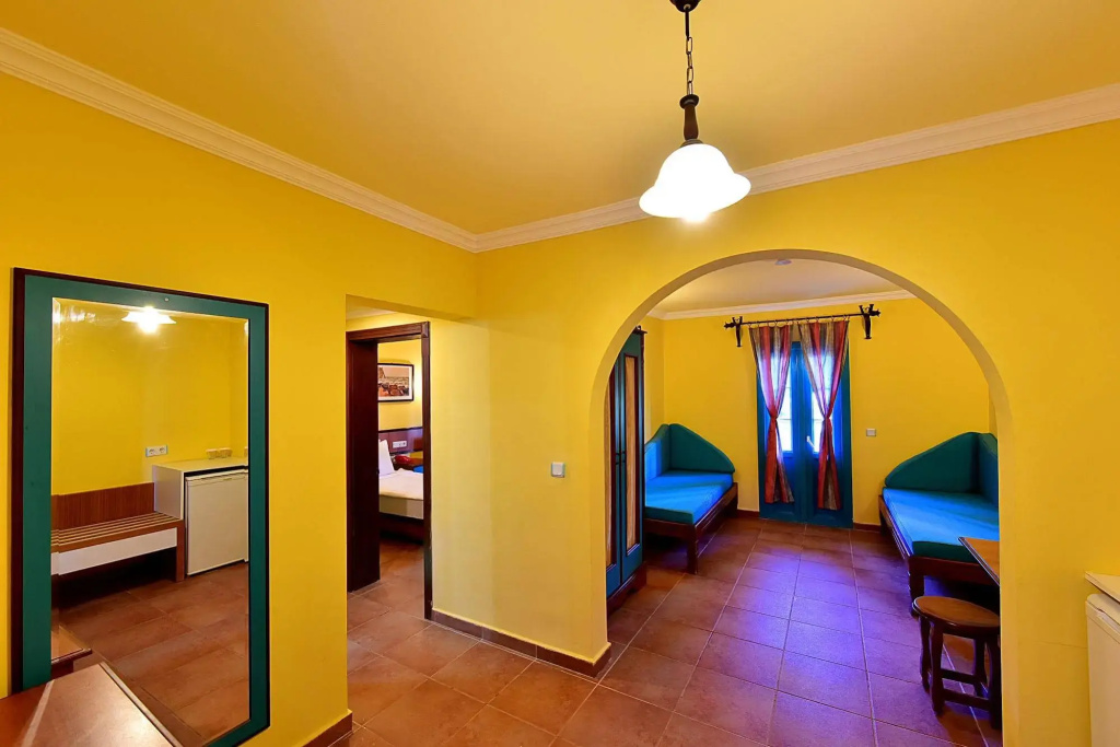 Hotel photo 12