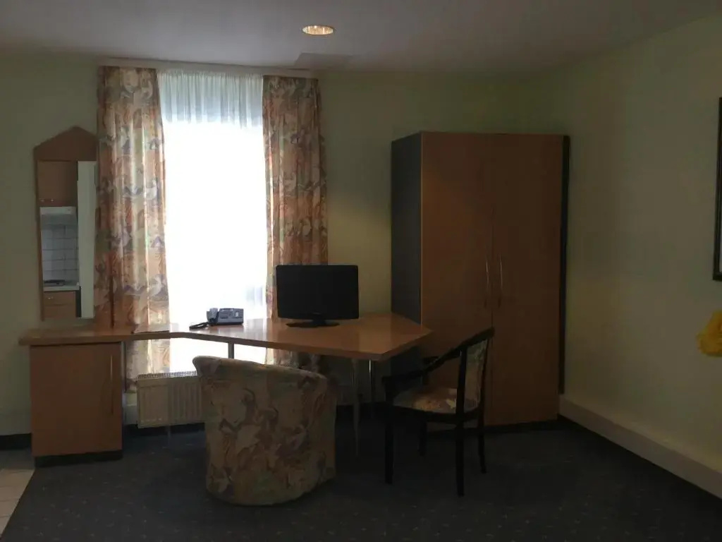 Superior Double room (full double bed)