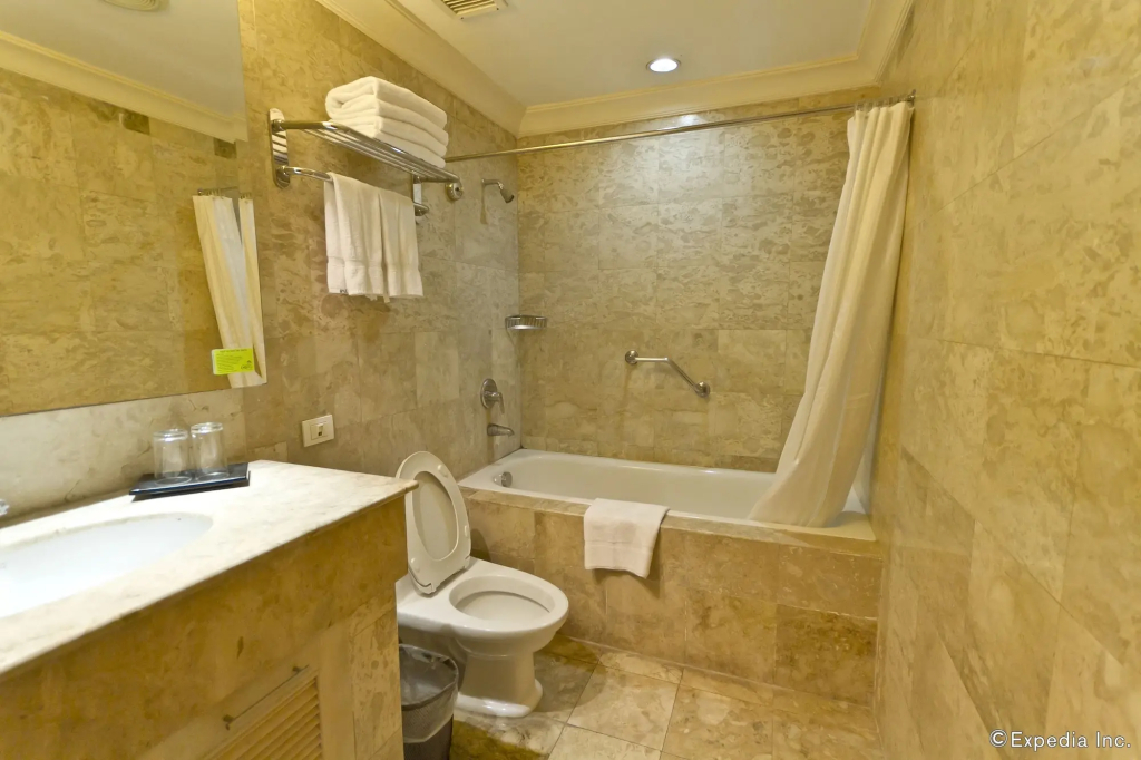 Crown Regency Suites & Residences - Mactan - фото 9