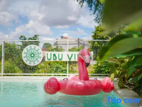 Ubu Villa Gito Gati - 4 Bedrooms Villa in Jogja for Family