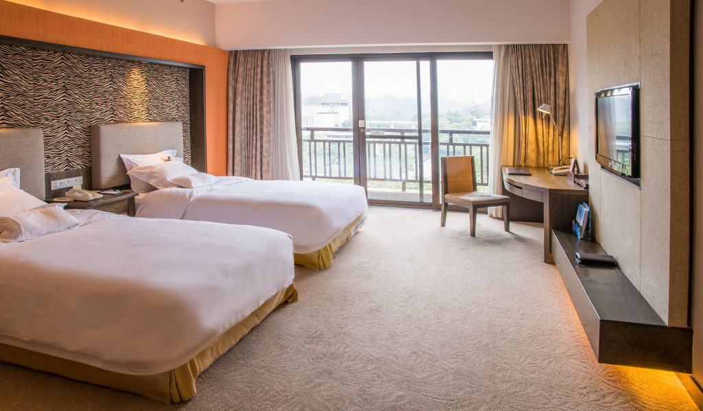 Chime Long Hotel — 2