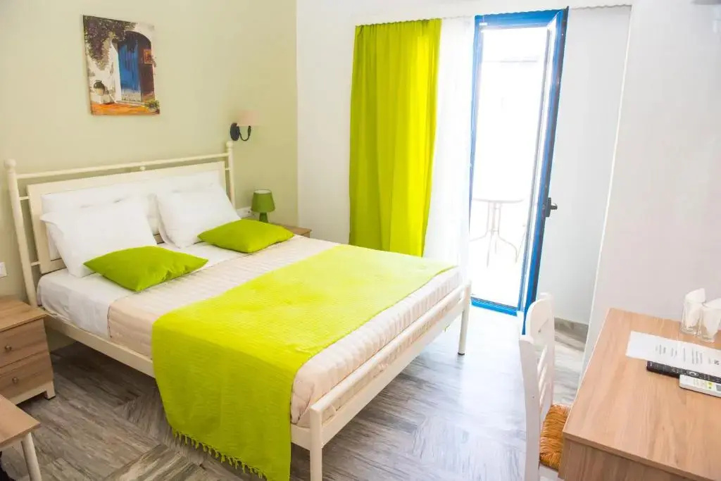 Executive Double room with sea view (full double bed)