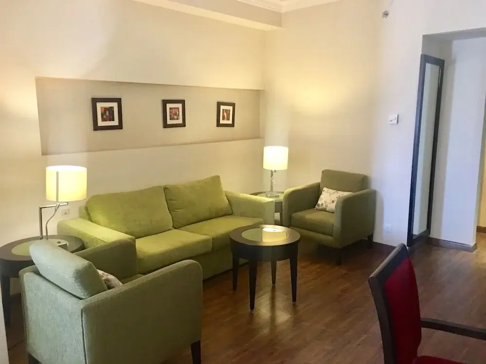 Business Double Suite with pool view (full double bed)