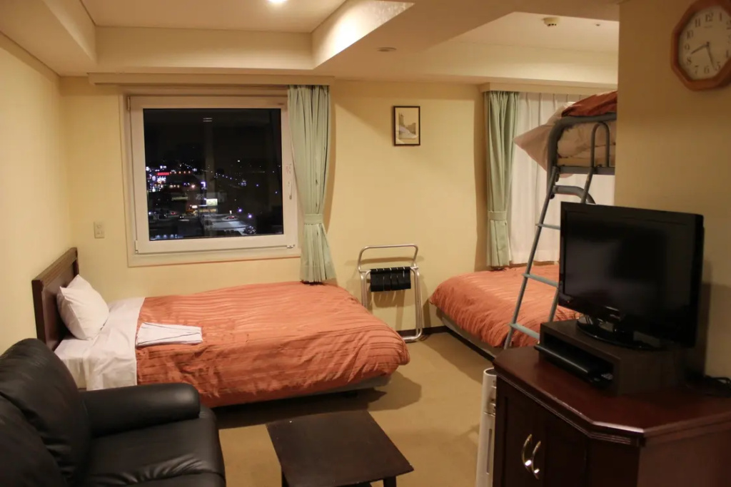 Quadruple Suite