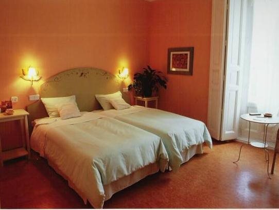 Hostal Fornos by null