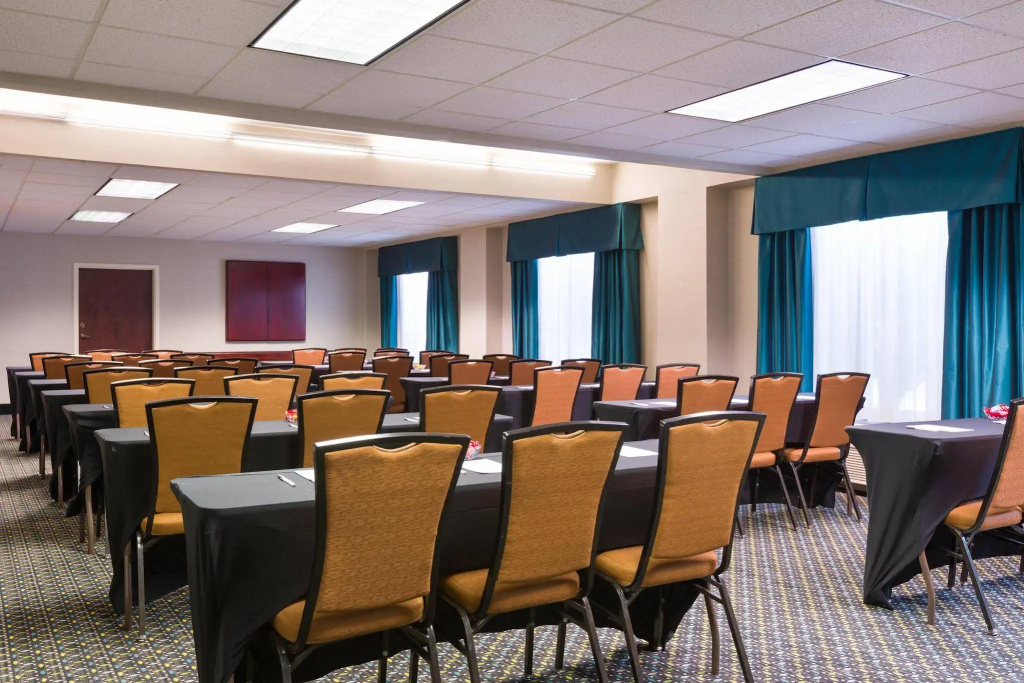 Hampton Inn - Atlanta Perimeter Center - фото 17