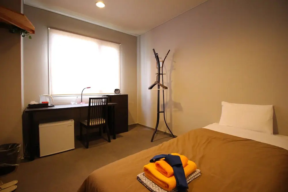 Image 5