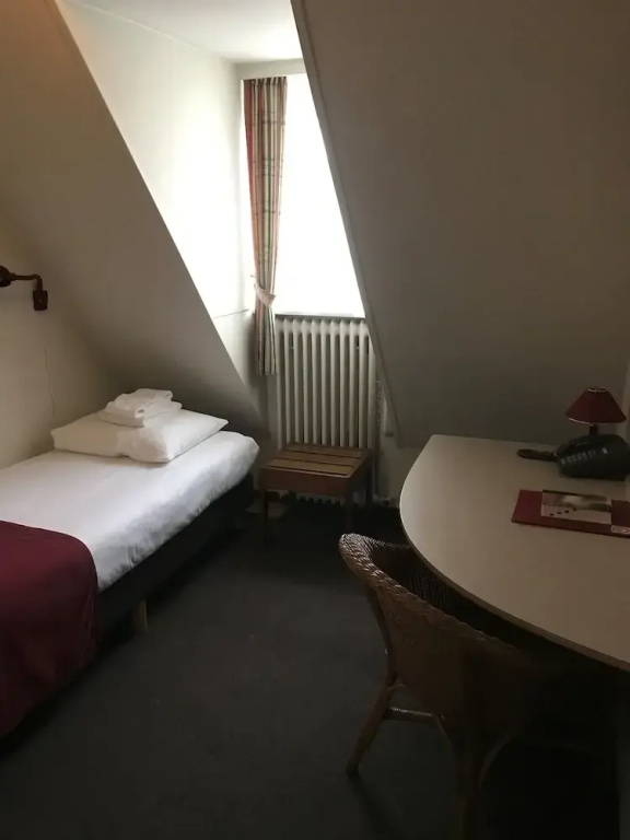 Economy Single room (single bed)
