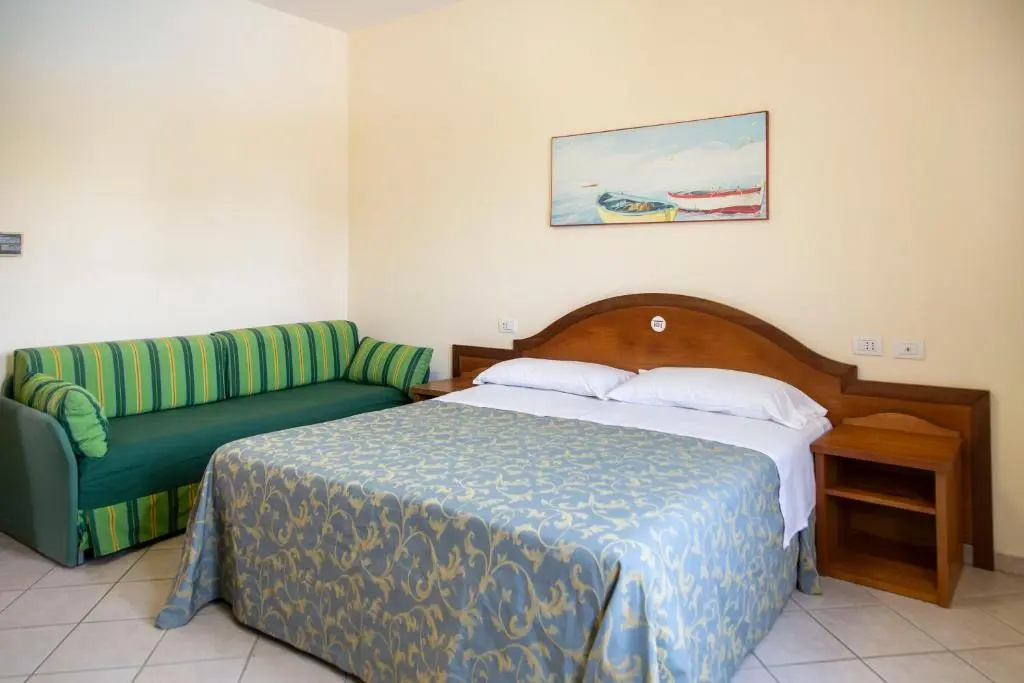 Color Dolmen Family Village - Chambres