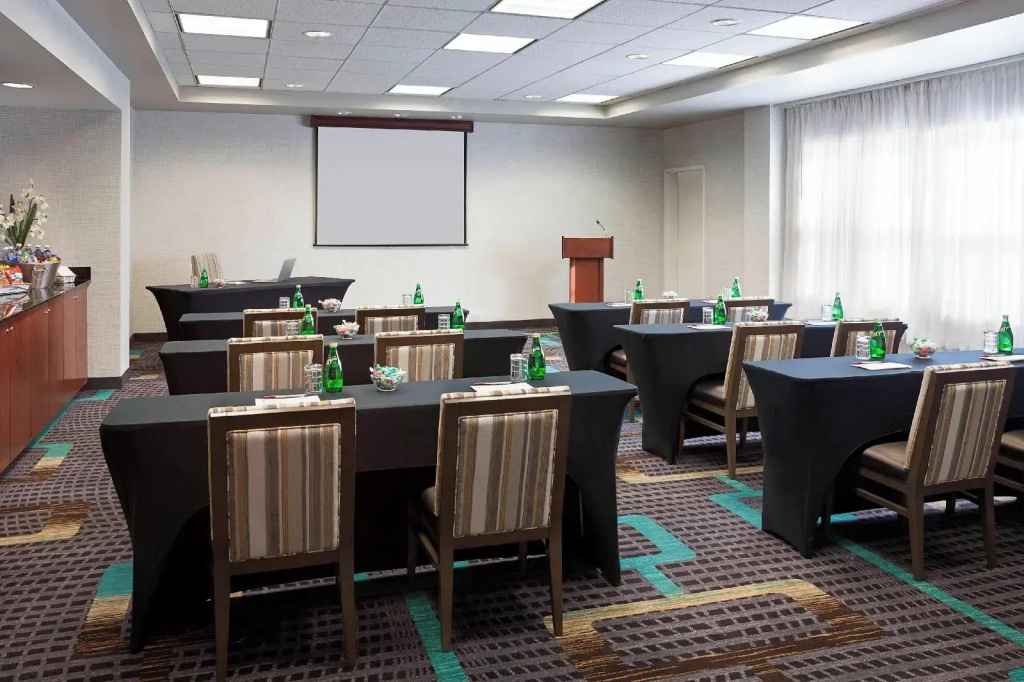 Residence Inn by Marriott Toronto Airport - Général