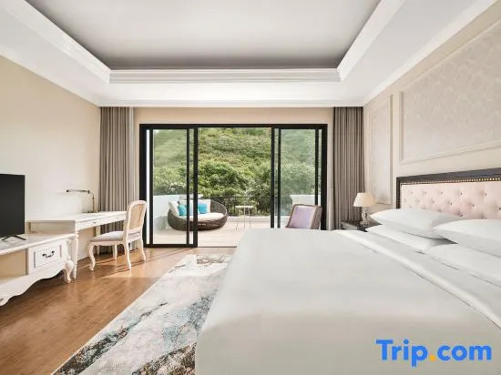 Nha Trang Marriott Resort & Spa, Hon Tre Island