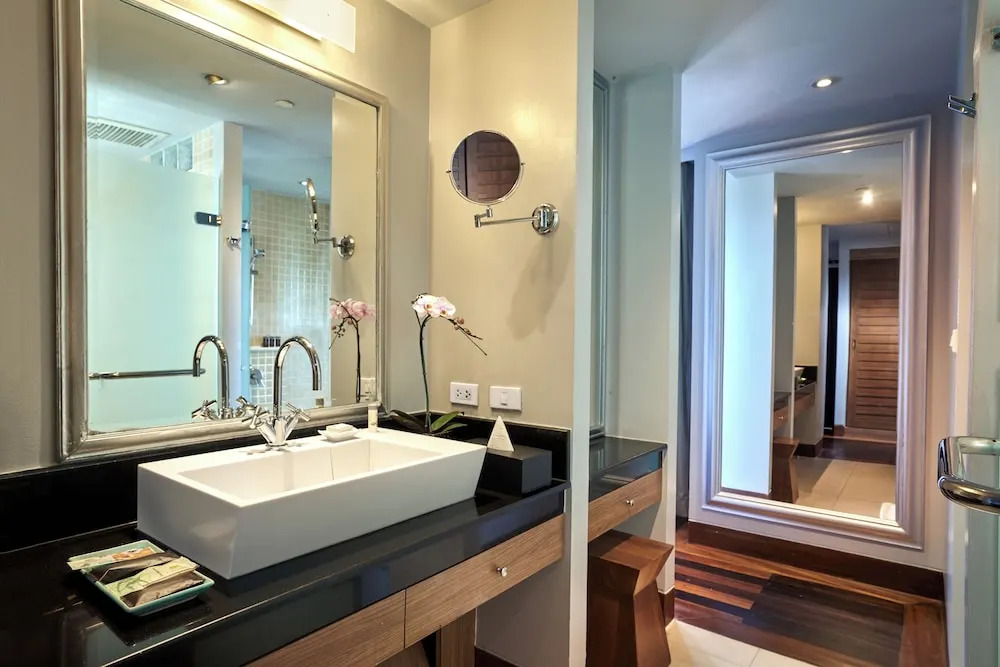 Семейный люкс с 2 комнатами seafront двуспальная кровать в Renaissance Koh Samui Resort & Spa