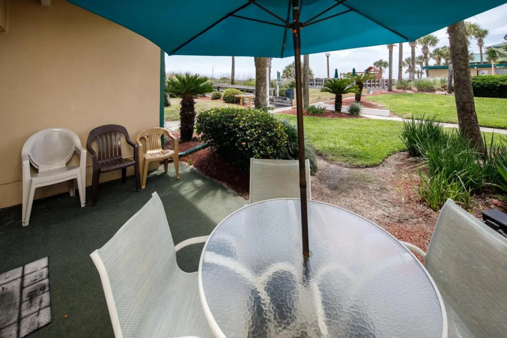 Seaspray Condos 117