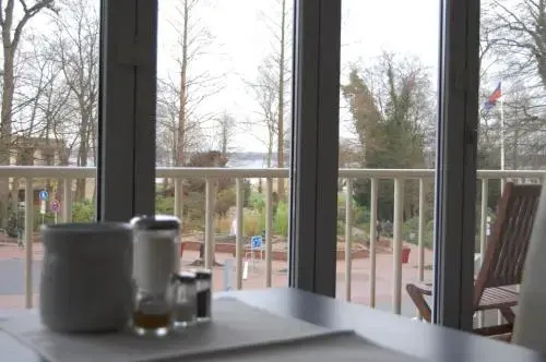 Balcony & Terrace
