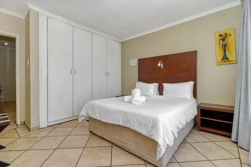 Double Studio (full double bed)