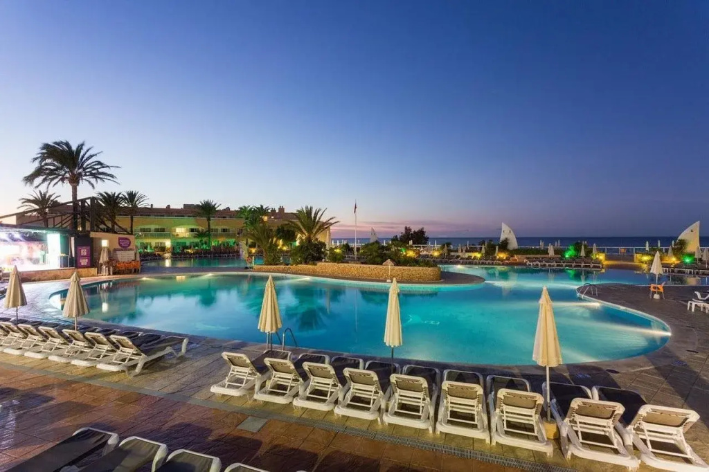 Sirenis Seaview Country Club - Général