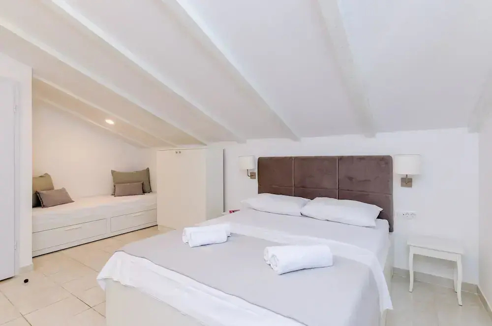 Luxury room