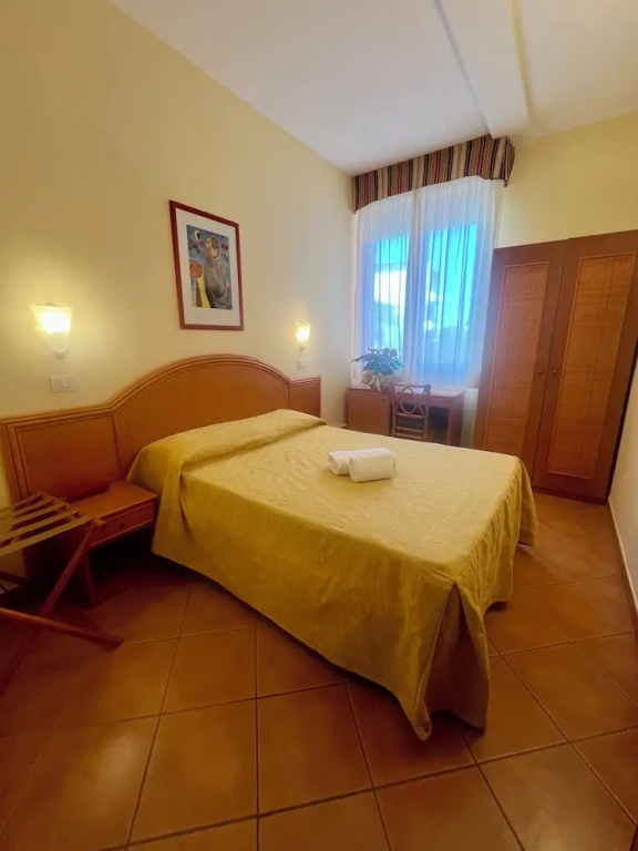 Economy room