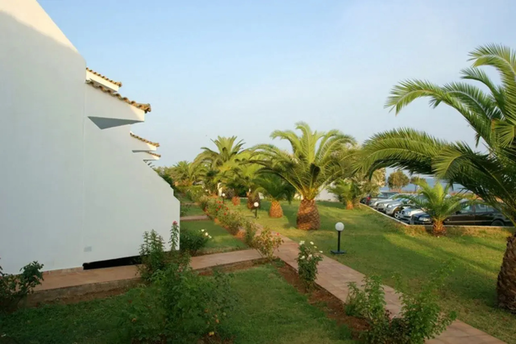 Oasis Hotel 3 * Oasis Hotel 3 *