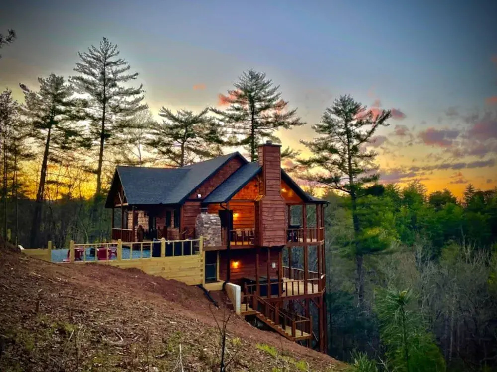 Honey Bear Lodge by Escape to Blue Ridge