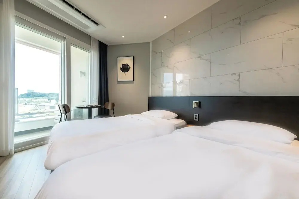 Double Studio (twin beds)