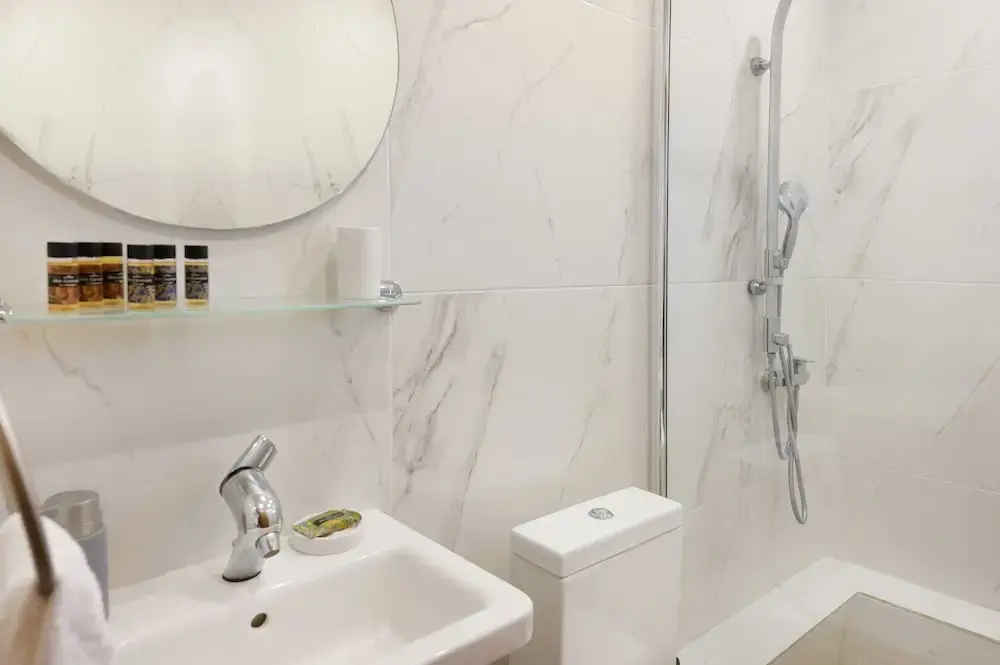 Komitsa Luxury Apartments, ,