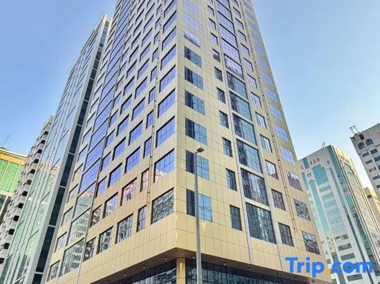 Luxury Apartment At Palette Al Zahiyah Tower Near Abu Dhabi Mall With Pool And Gym