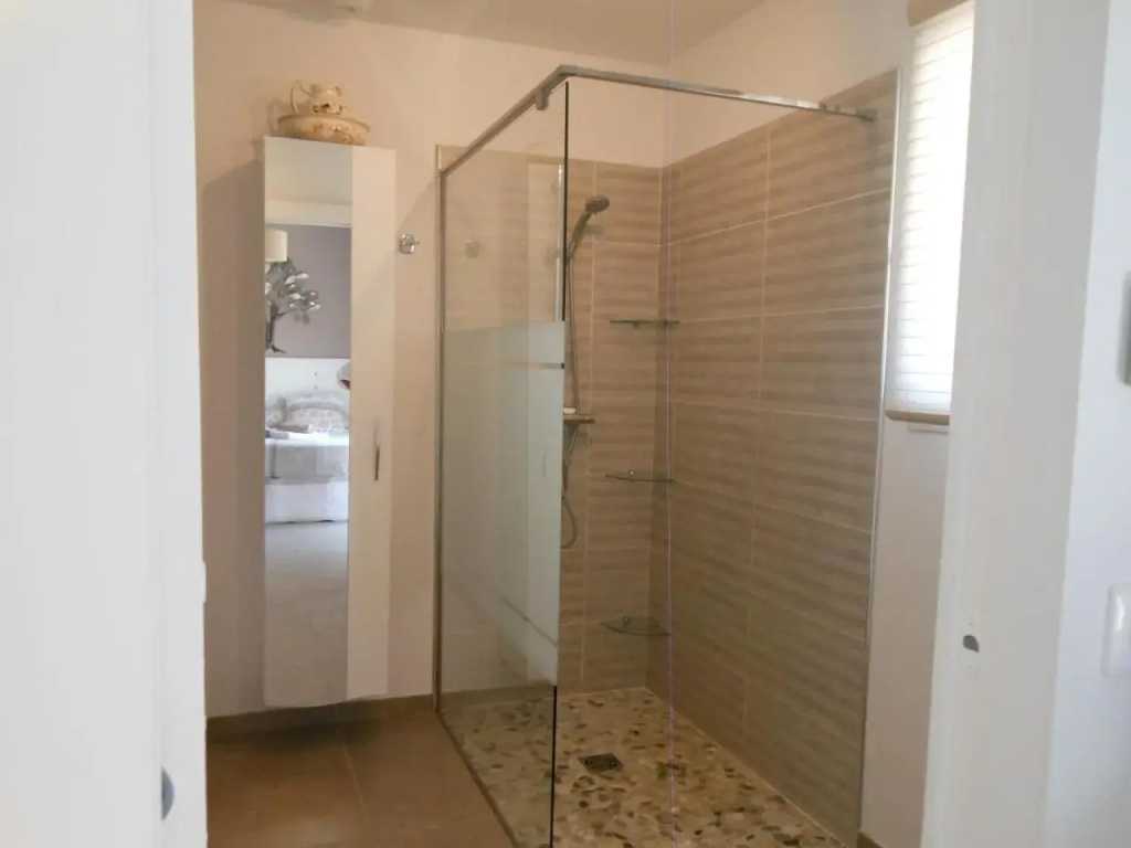 Afficher la photo 7 — Chambre d'hôtes dans Villa Diane