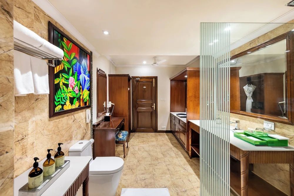 Executive Double Cottage with balcony (twin beds)