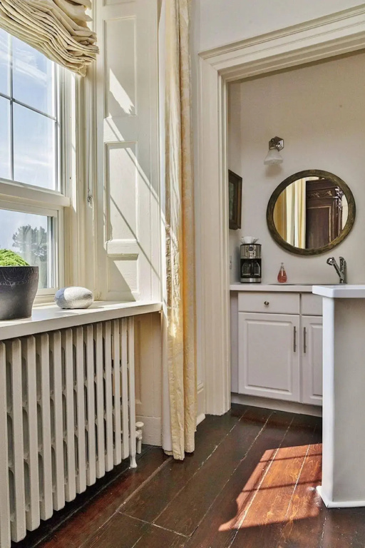 All Suites Whitney Manor