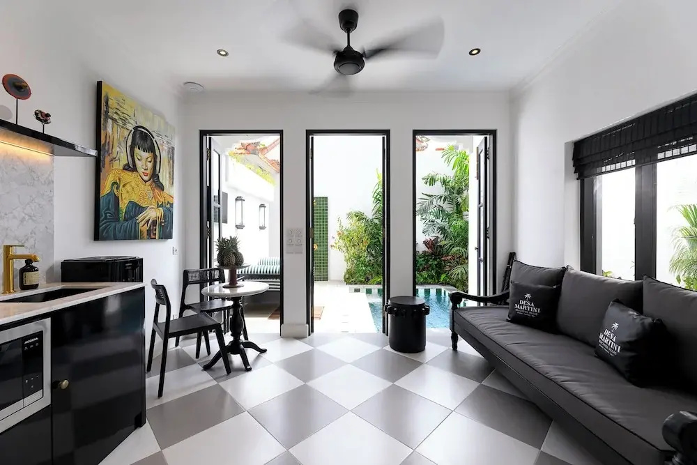 Villa Martini Beachside 5