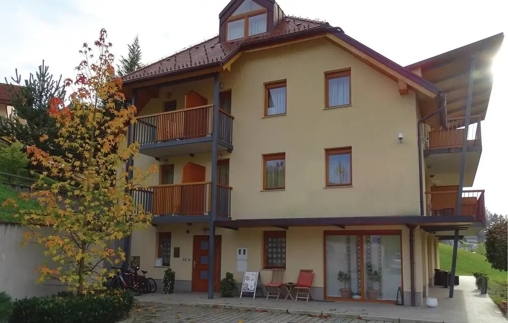 Beautiful Home in Lasko With Wifi and 1 Bedrooms