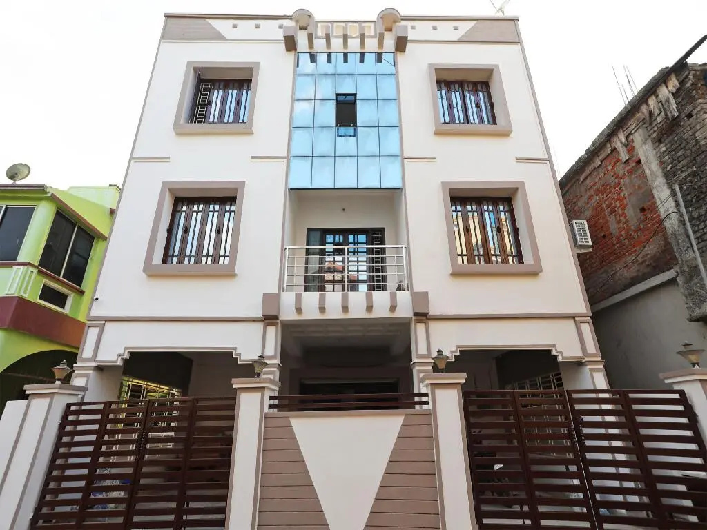 Regal Stays By OYO Rooms