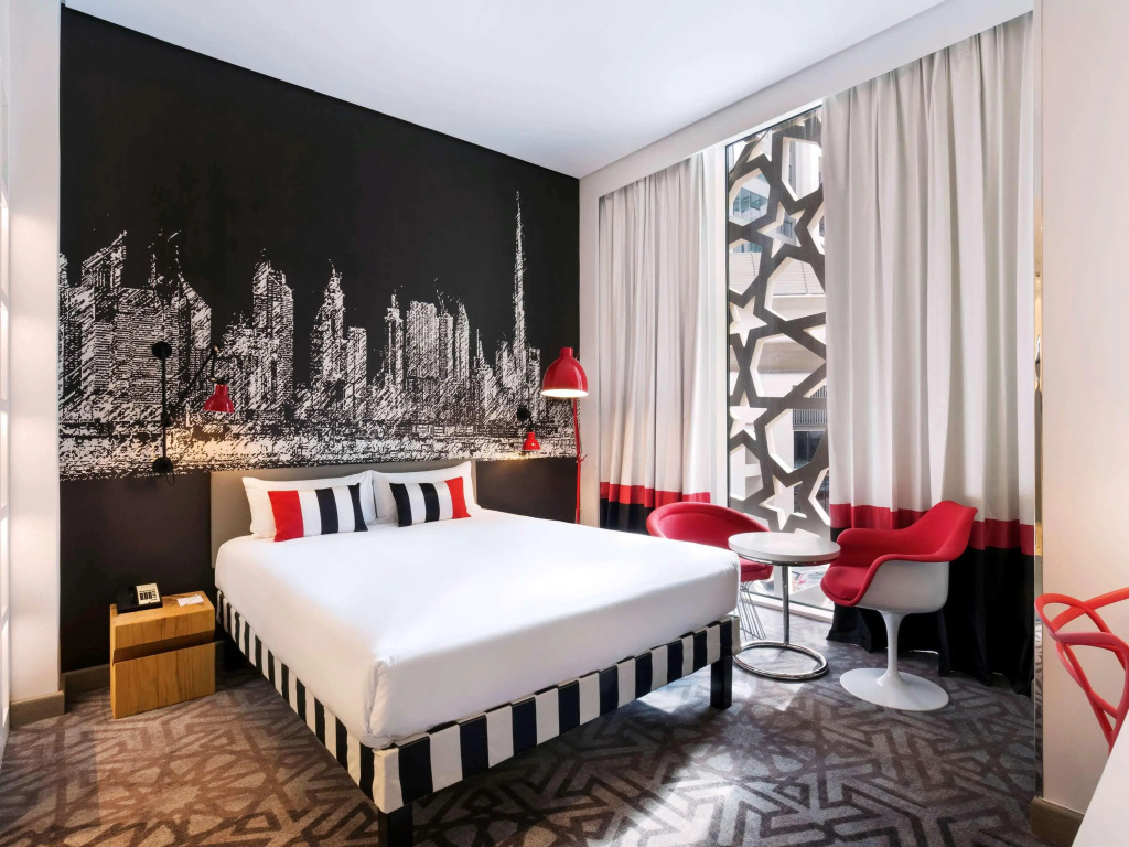 ibis Styles Dubai Airport Hotel — фото