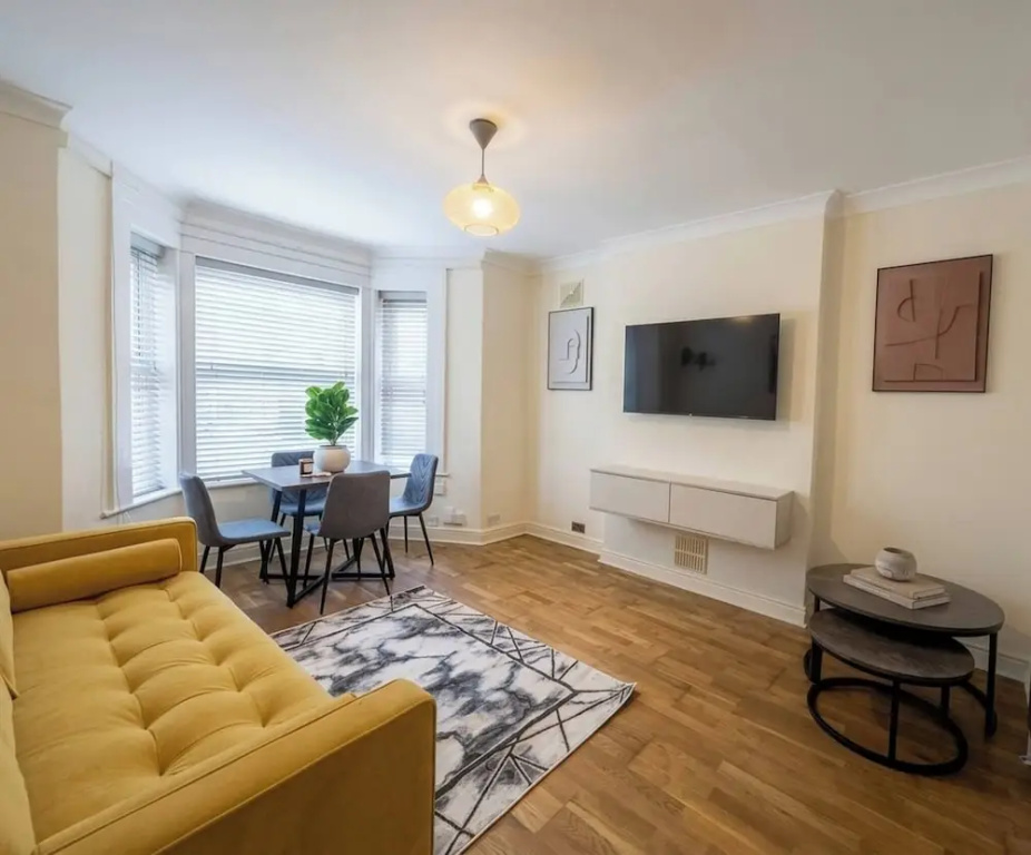 Heathfield Garden Retreat