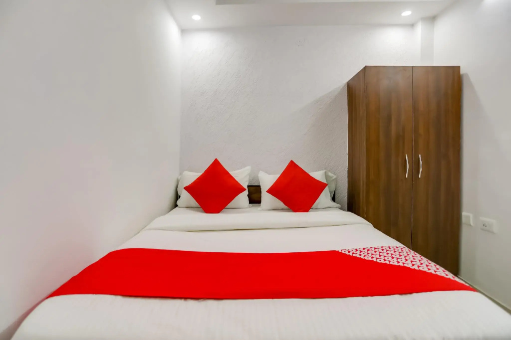 OYO 74072 Hotel Cozy Cave