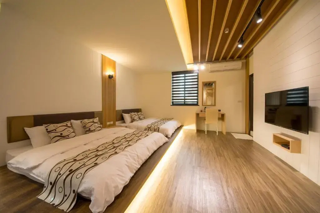 Standard Quadruple room with balcony