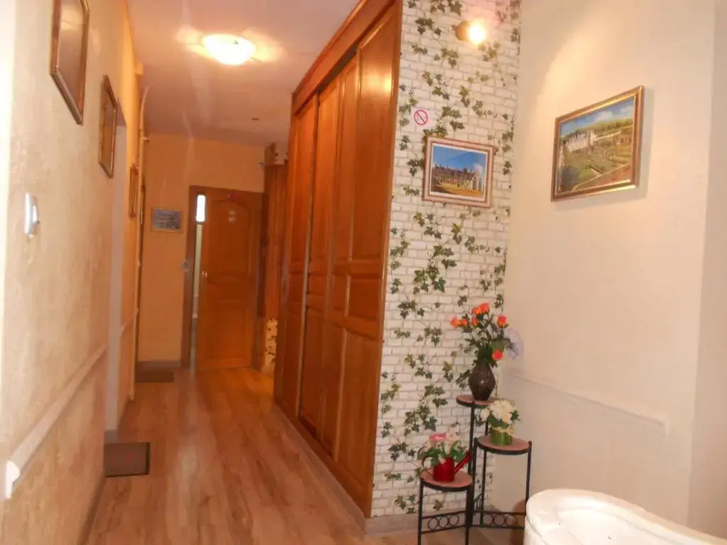 Comfort room