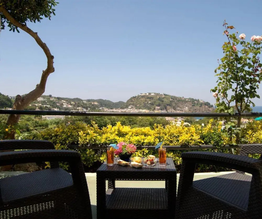 Villa Raffaela B&B