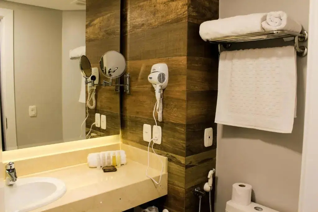 Luxury Double room (full double bed)