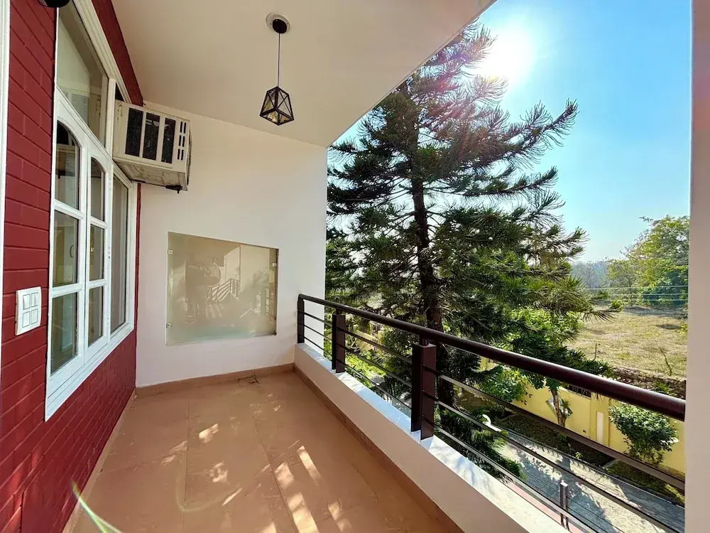 Luxury 4 Bedroom's Independent villa