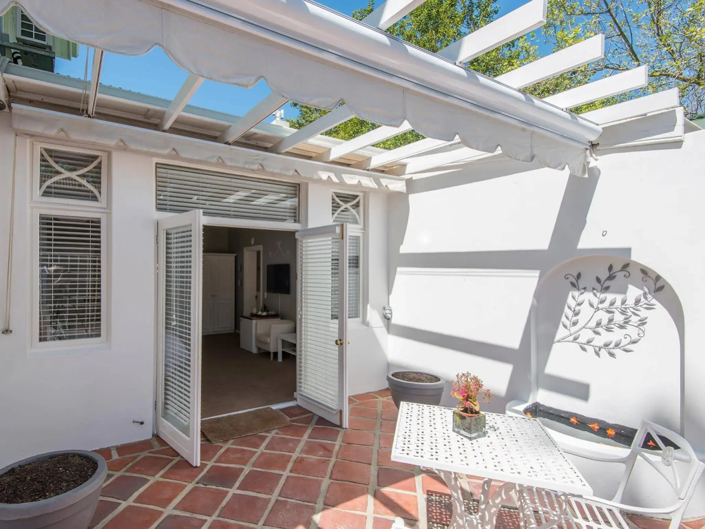 Summerwood Guest House